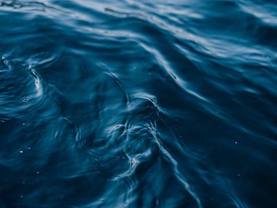 Soothing blue patterns for relaxation and mental peace